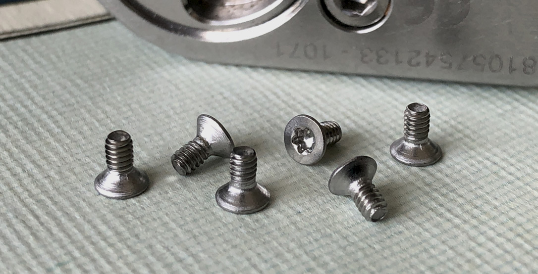 DUFFMODS Taifun stainless steel screws
