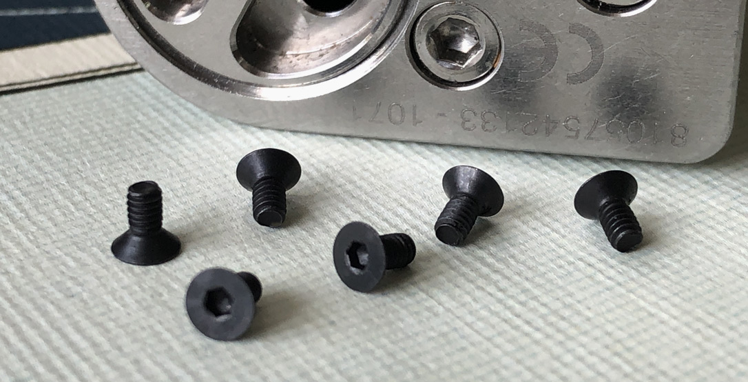 DUFFMODS Taifun Box black screws